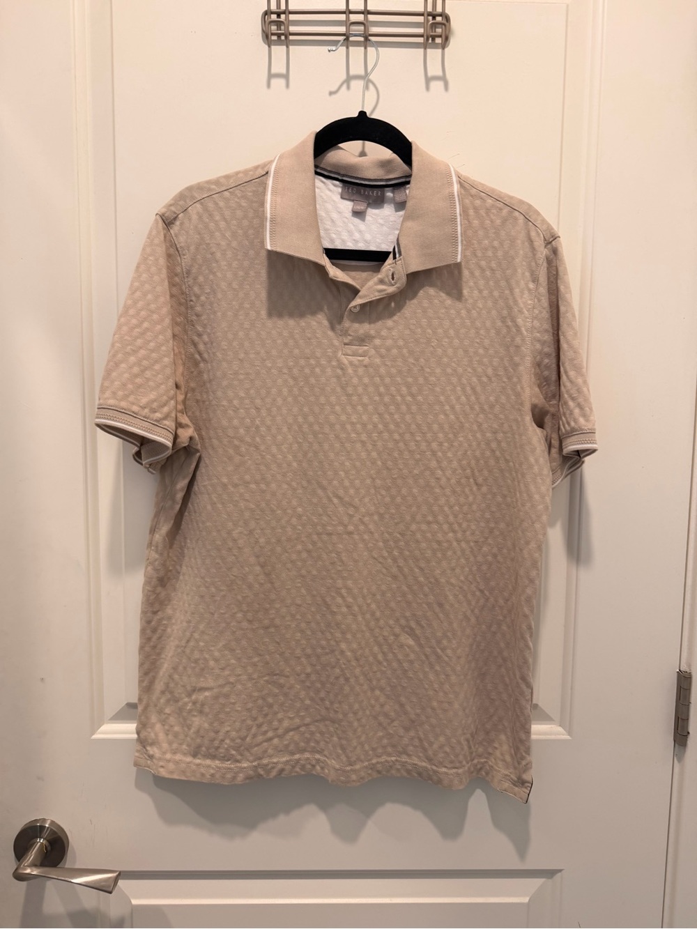 Ted Baker Textured Knit Polo
Shirt Size L Beige